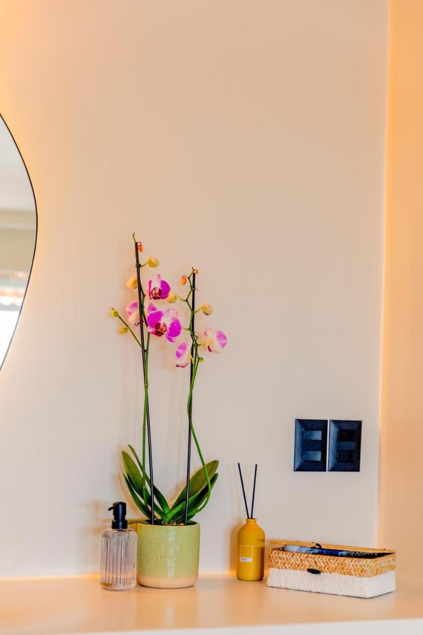 Outro Beach Hotel 卡姆布库 外观 照片